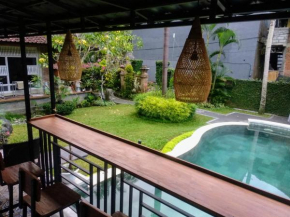 Гостиница Mandia Bungalows  Убуд